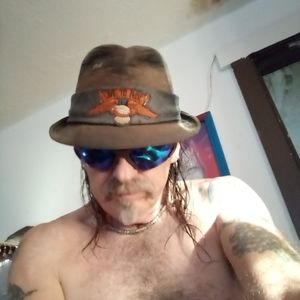 Meet your Posher, Clifton